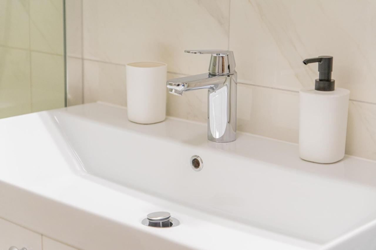 Apartament Flexible Selfcheckins 42 - Zagreb - Luxury - Garage Parking - Loggia - Brand New Zewnętrze zdjęcie